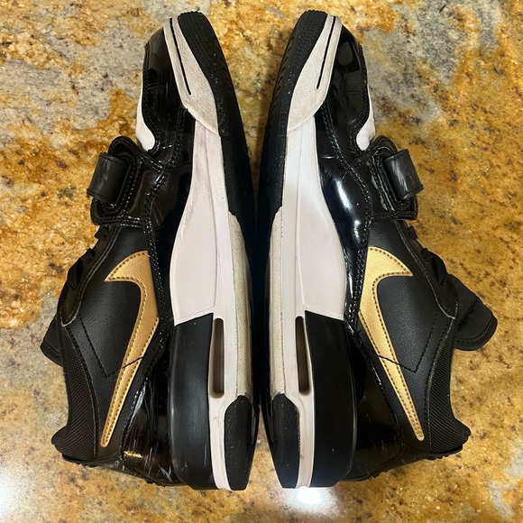 Jordan Legacy 312 Low Black Metallic Gold size 8.5 - Picture 6 of 9